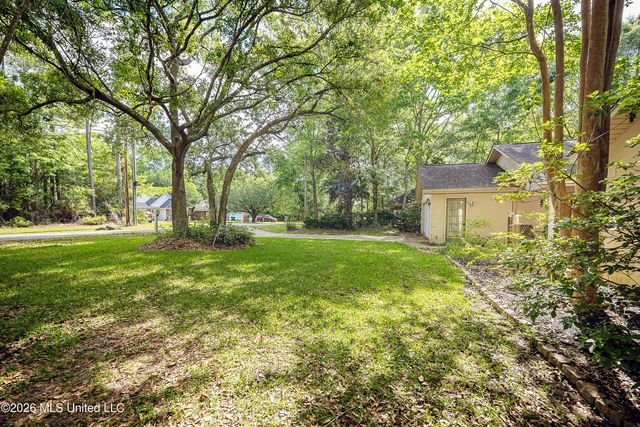 2193 Bayou View Circle, Gautier, MS 39553