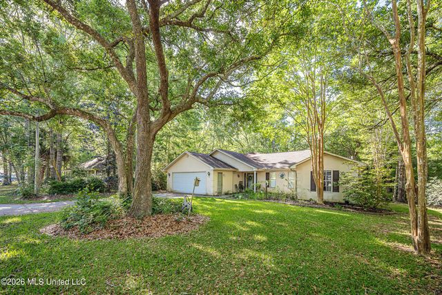 2193 Bayou View Circle, Gautier, MS 39553