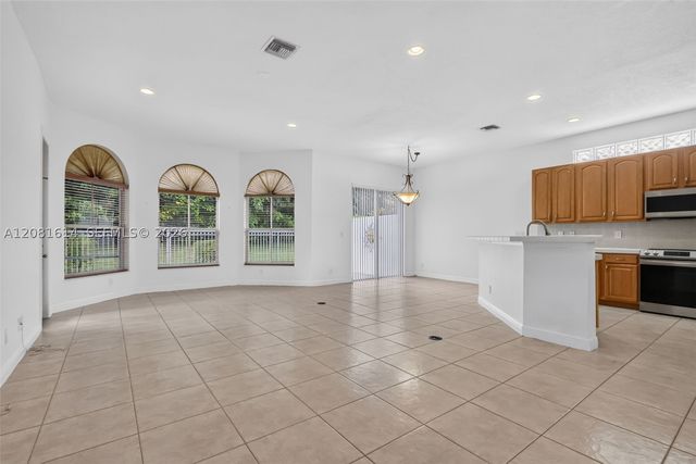 5659 Via De La Plata Cir, Delray Beach, FL 33484