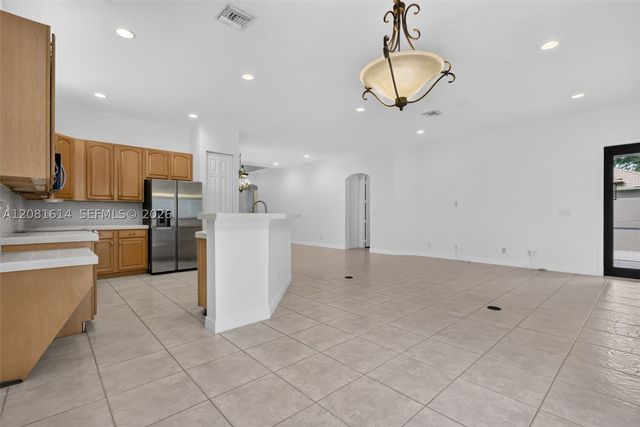 5659 Via De La Plata Cir, Delray Beach, FL 33484
