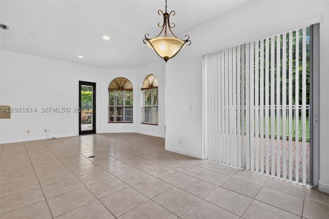 5659 Via De La Plata Cir, Delray Beach, FL 33484