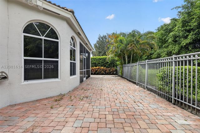 5659 Via De La Plata Cir, Delray Beach, FL 33484