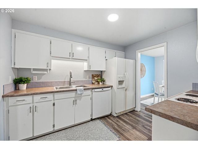 20464 Sw ROSA Dr, Beaverton, OR 97078