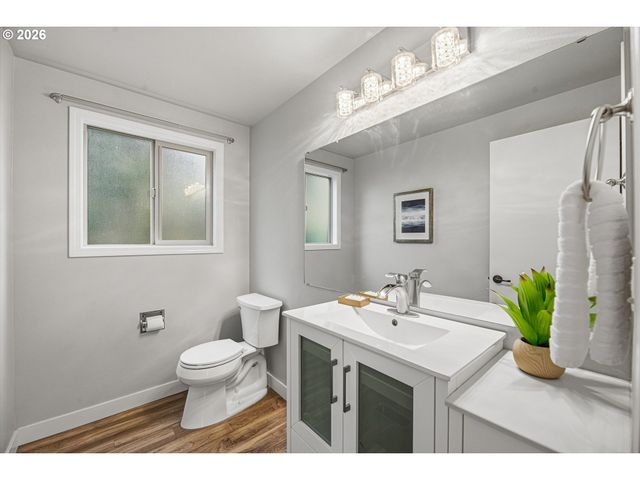 20464 Sw ROSA Dr, Beaverton, OR 97078