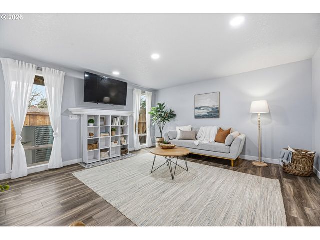 20464 Sw ROSA Dr, Beaverton, OR 97078