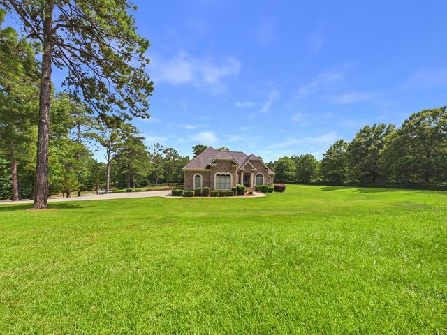 38 Rolling Farm Court, Midland, GA 31820