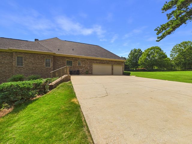 38 Rolling Farm Court, Midland, GA 31820