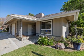 26824 Circle Of The Oaks, Newhall, CA 91321