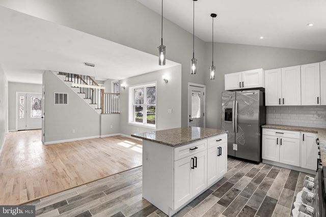 53 LINWOOD AVE, Williamstown, NJ 08094