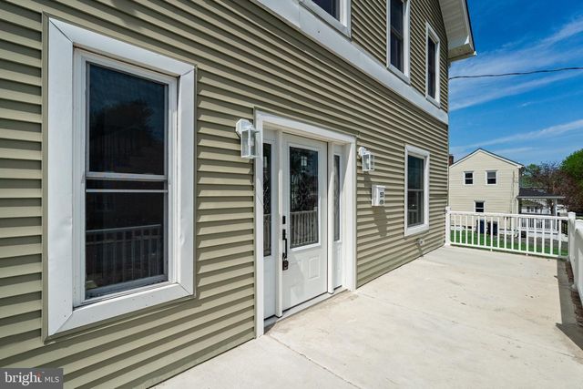 53 LINWOOD AVE, Williamstown, NJ 08094