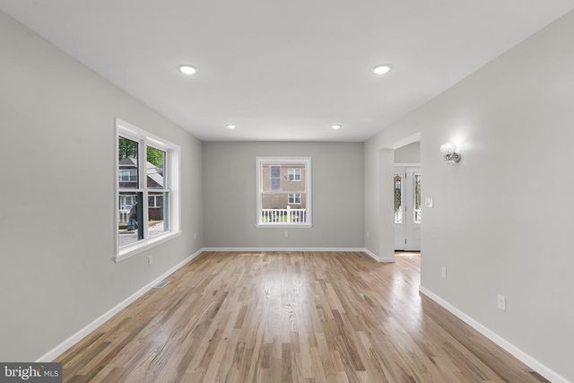 53 LINWOOD AVE, Williamstown, NJ 08094