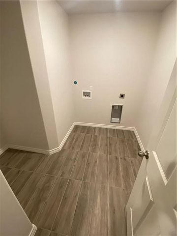 1290 Thames Chase Dr, Corpus Christi, TX 78415