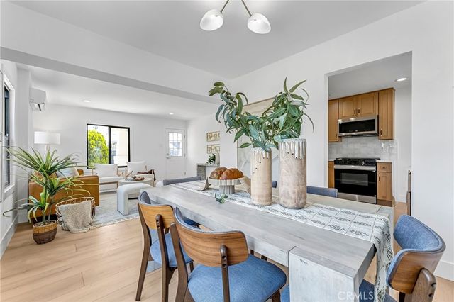 1325 Talmadge, Los Angeles, CA 90027