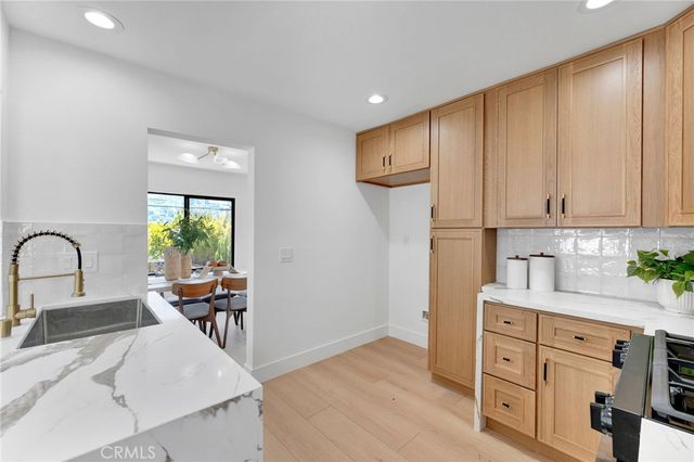 1325 Talmadge, Los Angeles, CA 90027