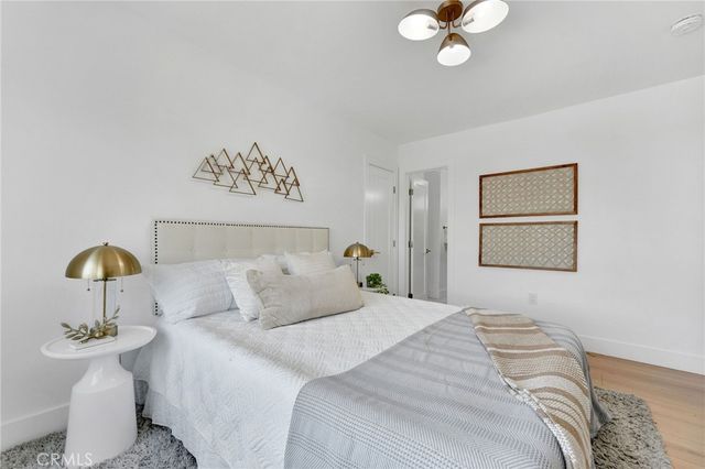 1325 Talmadge, Los Angeles, CA 90027
