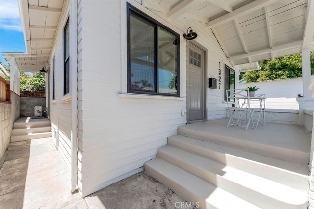 1325 Talmadge, Los Angeles, CA 90027