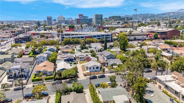 1325 Talmadge, Los Angeles, CA 90027