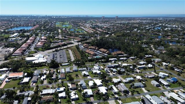 12135 Hibiscus DR, Fort Myers, FL 33908