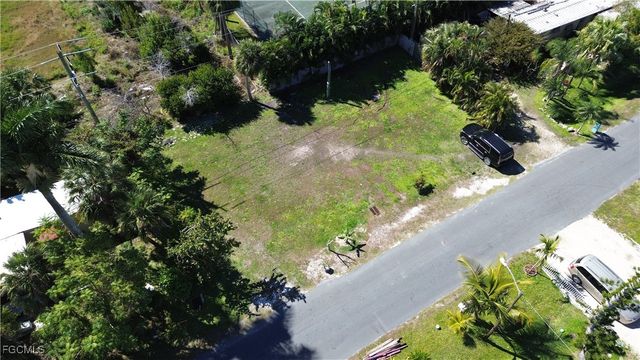 12135 Hibiscus DR, Fort Myers, FL 33908