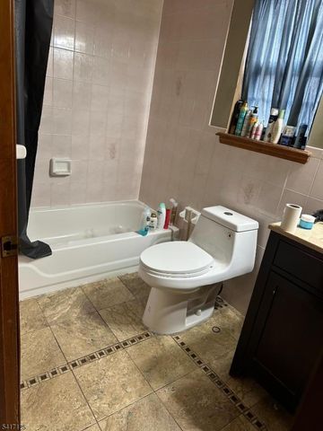 52 Stone 2, Newark City, NJ 07104