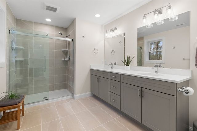 33 Downfall Rd, Newbury, MA 01922