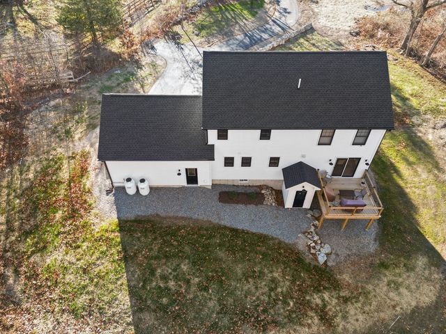 33 Downfall Rd, Newbury, MA 01922