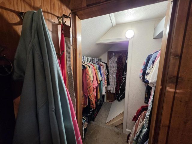 729 W OAK STREET, West Bend, WI 53095