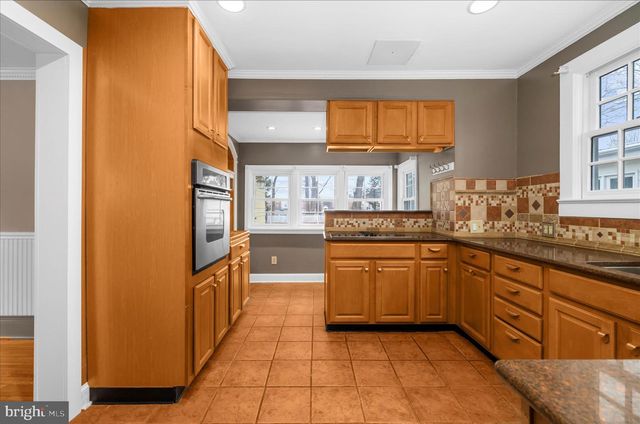 315 DUTCHMANS LN, Easton, MD 21601