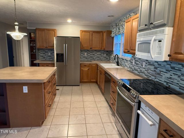 6923 North Tennessee 66, Rogersville, TN 37857