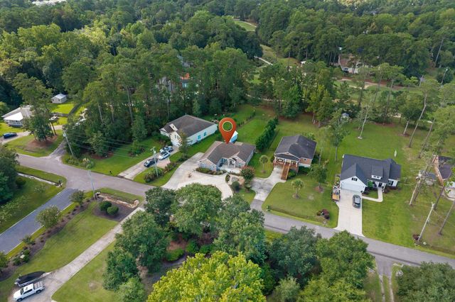 305 Brace Dr., Pawleys Island, SC 29585