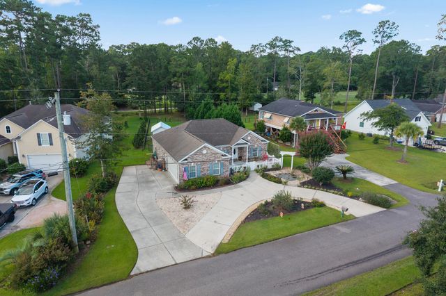 305 Brace Dr., Pawleys Island, SC 29585
