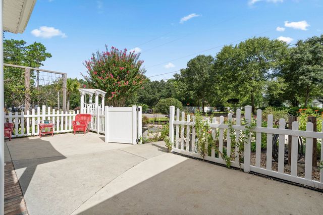 305 Brace Dr., Pawleys Island, SC 29585
