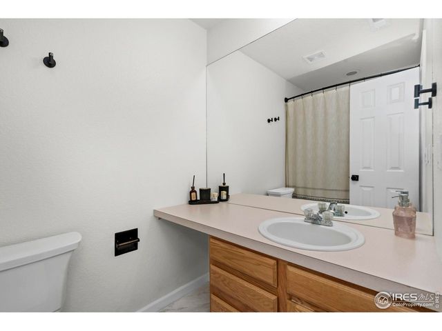 5225 White Willow Dr F200, Fort Collins, CO 80528