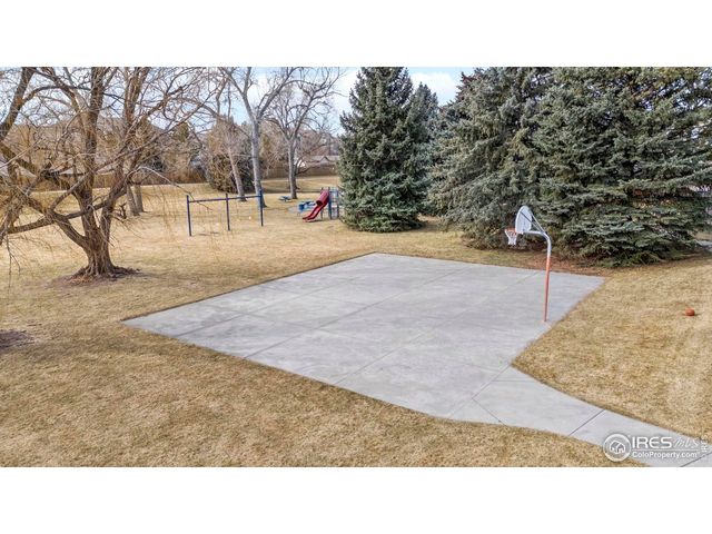 5225 White Willow Dr F200, Fort Collins, CO 80528