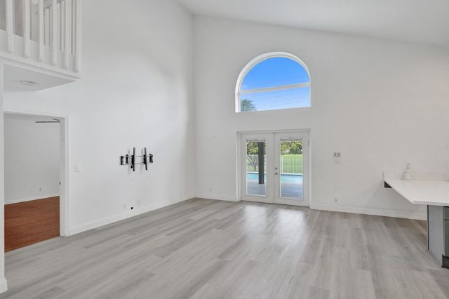 10729 EDINBURGH Street, Cooper City, FL 33026