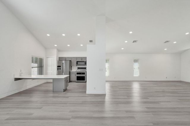 10729 EDINBURGH Street, Cooper City, FL 33026