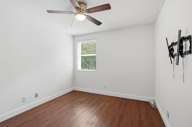 10729 EDINBURGH Street, Cooper City, FL 33026