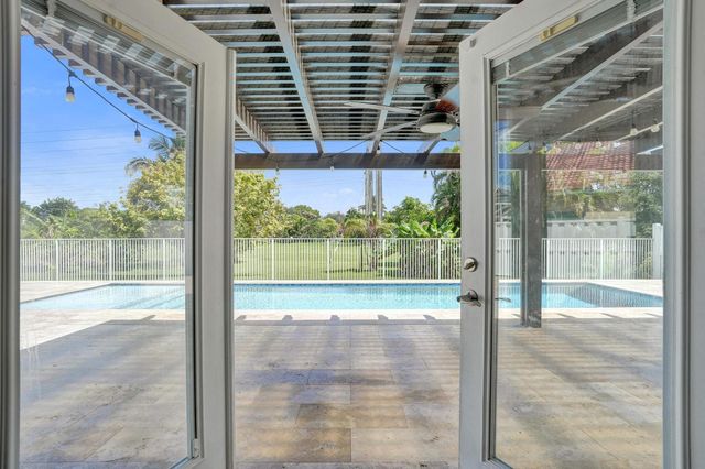 10729 EDINBURGH Street, Cooper City, FL 33026