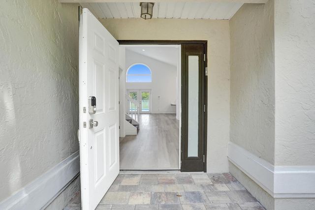 10729 EDINBURGH Street, Cooper City, FL 33026