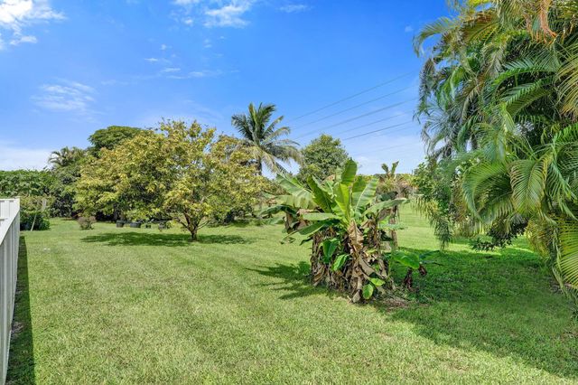 10729 EDINBURGH Street, Cooper City, FL 33026
