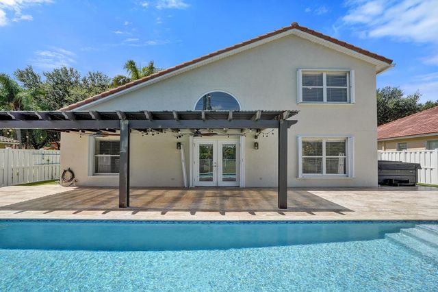 10729 EDINBURGH Street, Cooper City, FL 33026