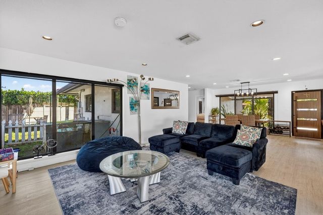 2601 NE 8th Court, Pompano Beach, FL 33062