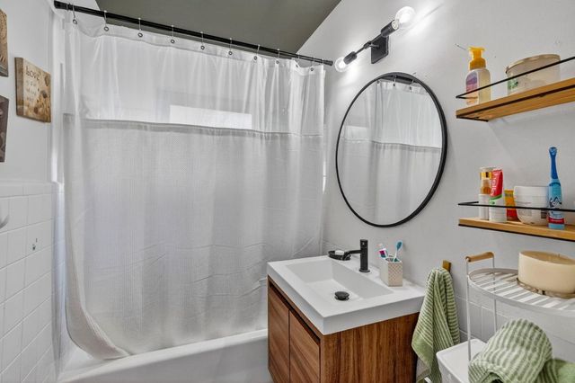 2601 NE 8th Court, Pompano Beach, FL 33062