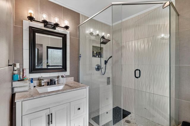 2601 NE 8th Court, Pompano Beach, FL 33062