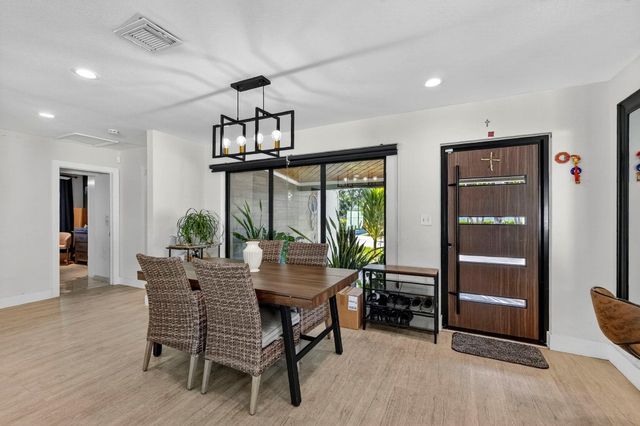 2601 NE 8th Court, Pompano Beach, FL 33062