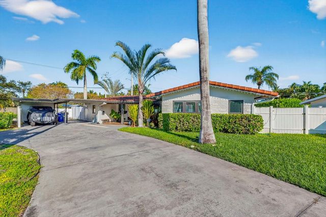 2601 NE 8th Court, Pompano Beach, FL 33062