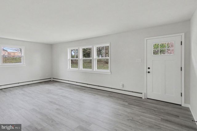 155 ZIEGLERVILLE RD, Schwenksville, PA 19473