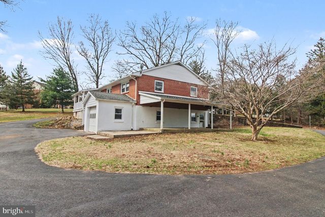 155 ZIEGLERVILLE RD, Schwenksville, PA 19473