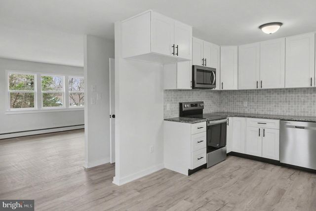 155 ZIEGLERVILLE RD, Schwenksville, PA 19473