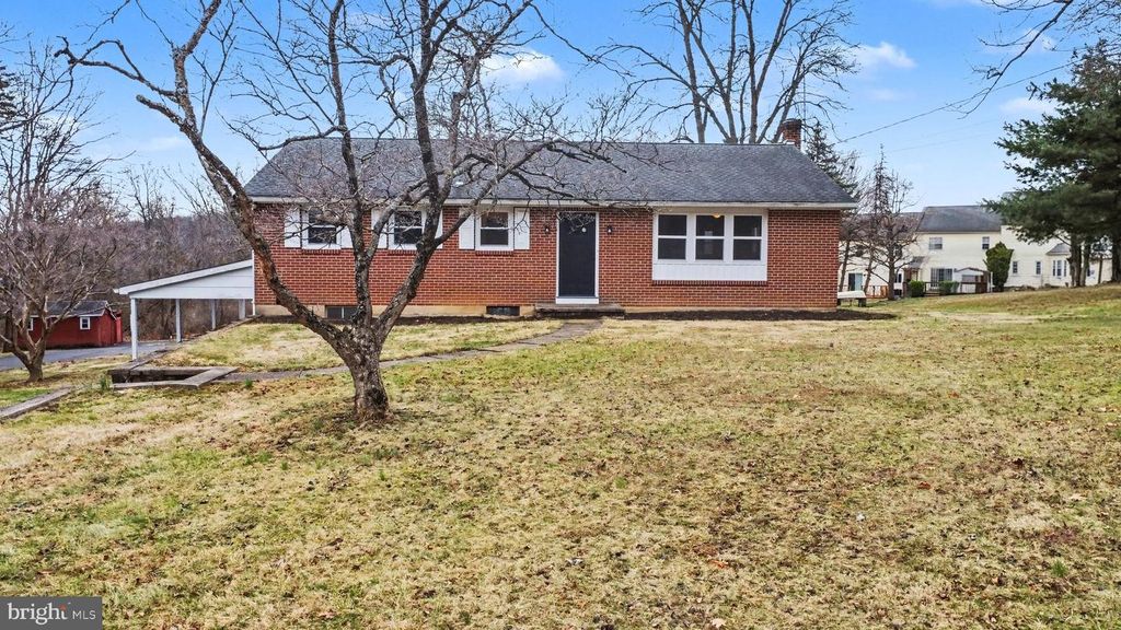 155 ZIEGLERVILLE RD, Schwenksville, PA 19473
